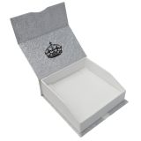 Silver and White Magnetic Ribbon Jewelry Pendant Gift Boxes